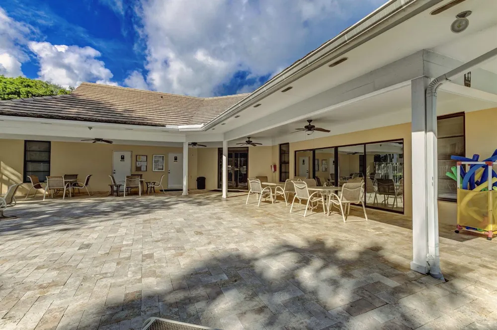 300 A1A Highway #403 O Jupiter, FL 33477