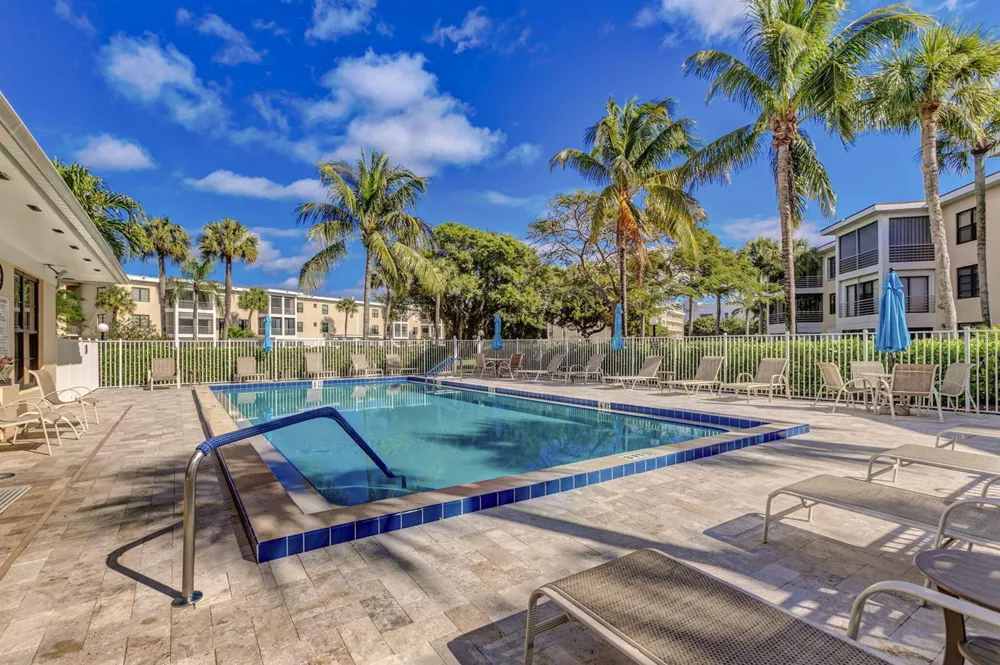 300 A1A Highway #403 O Jupiter, FL 33477