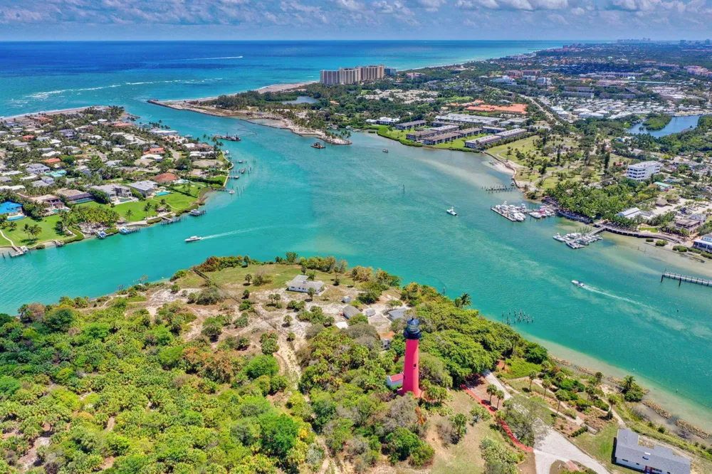 300 A1A Highway #403 O Jupiter, FL 33477