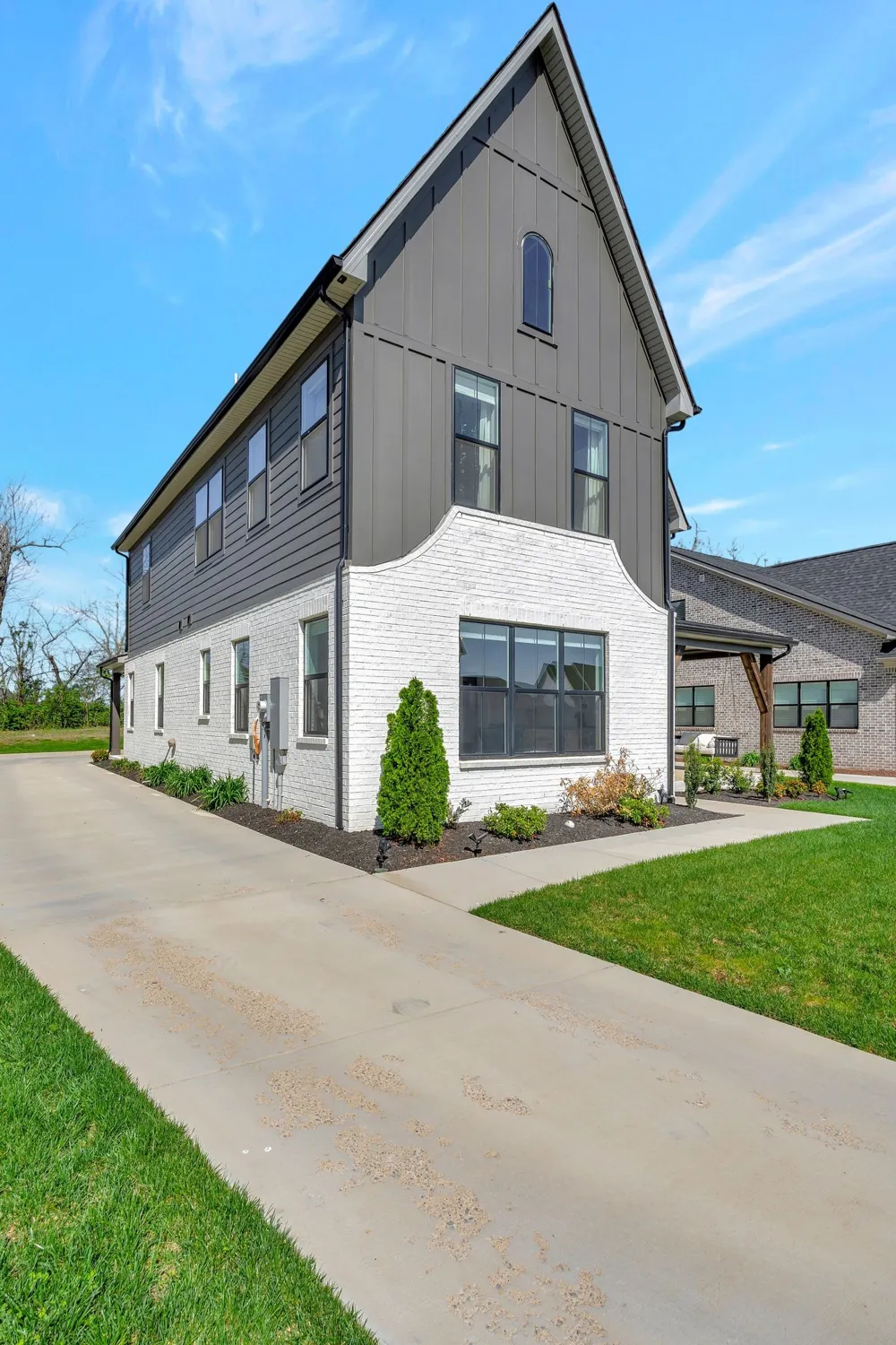 3270 Sassafras Ln Thompsons Station, TN 37179