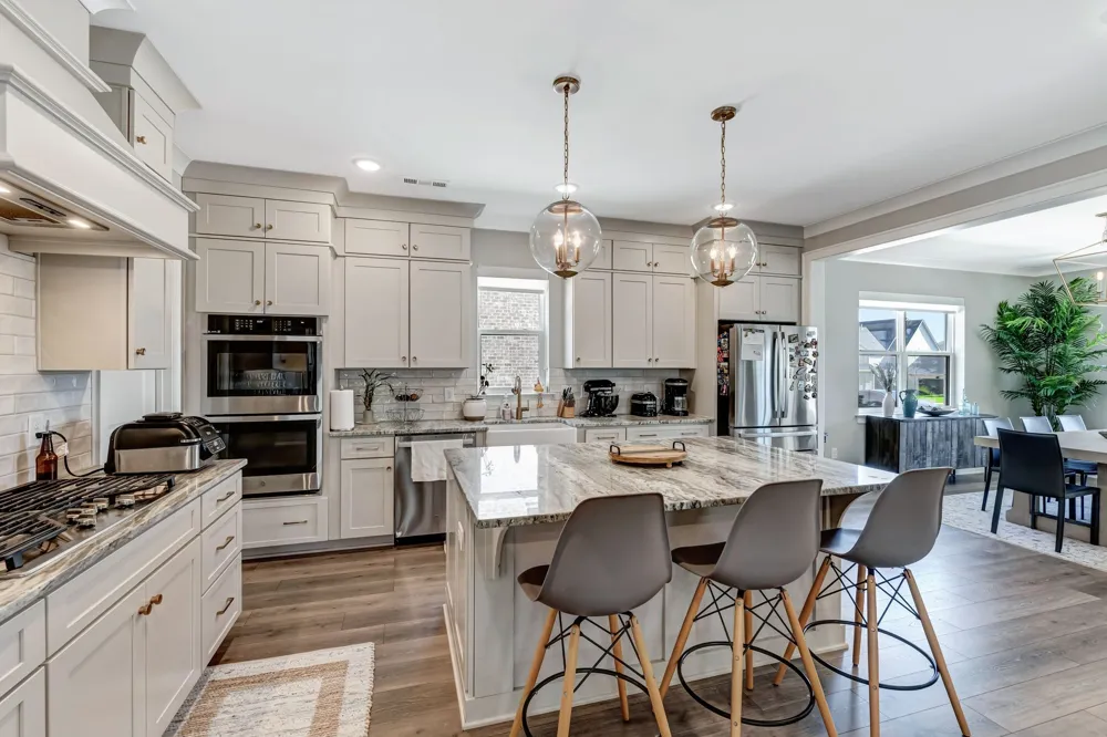 3270 Sassafras Ln Thompsons Station, TN 37179