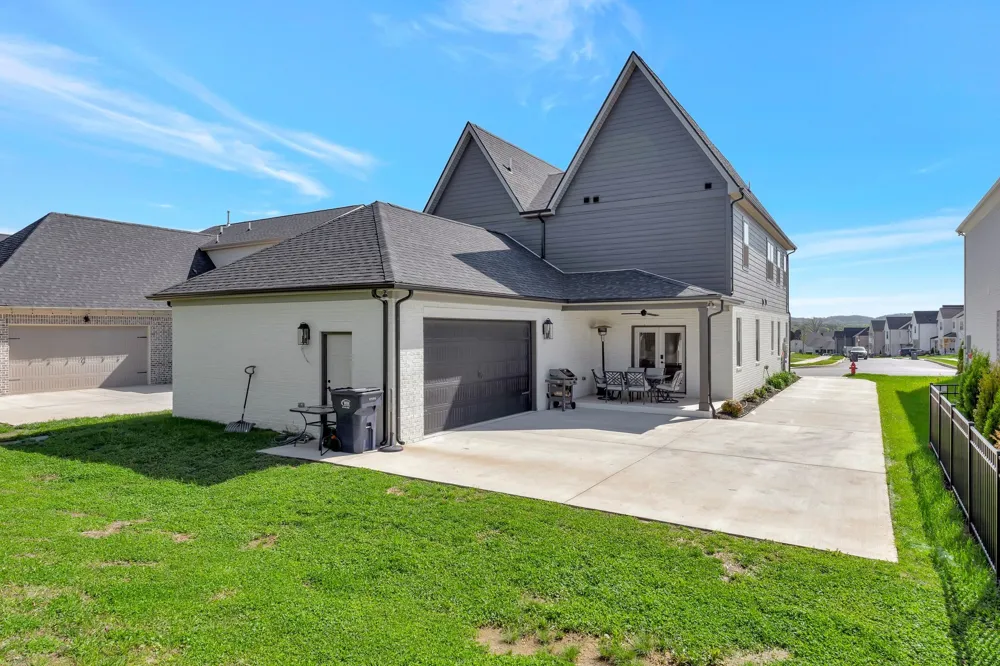 3270 Sassafras Ln Thompsons Station, TN 37179