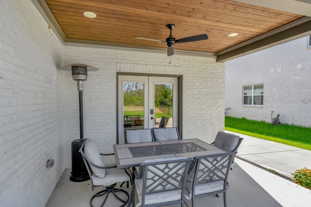 3270 Sassafras Ln Thompsons Station, TN 37179
