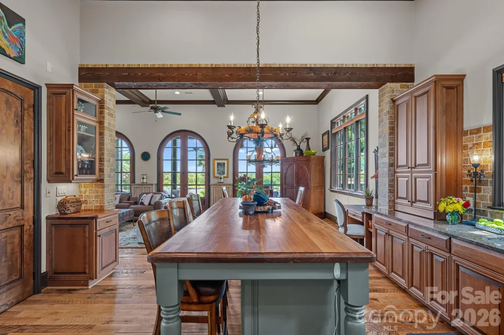 1807 Charden Road Davidson, NC 28036
