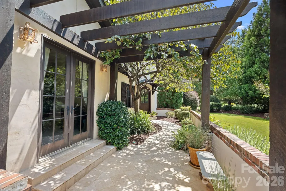1807 Charden Road Davidson, NC 28036