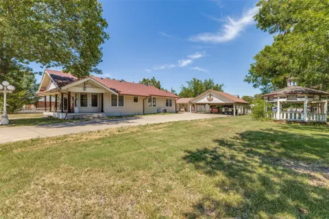 401 S 4th Street