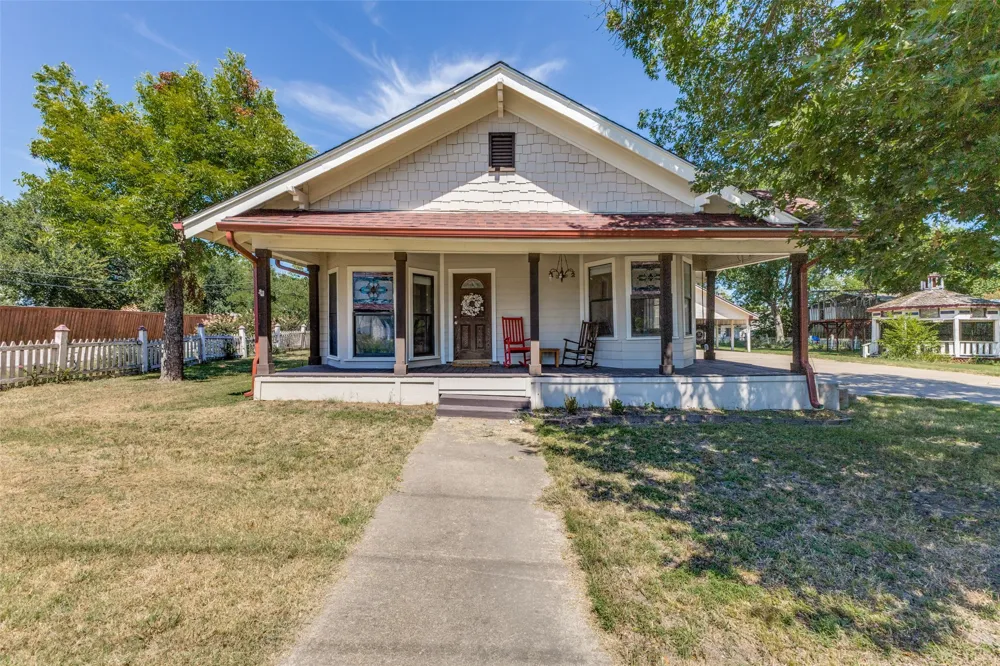 401 S 4th Street Crandall, TX 75114