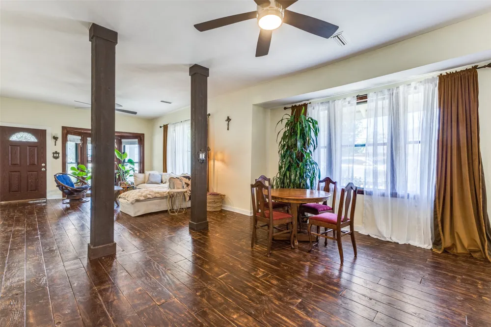 401 S 4th Street Crandall, TX 75114