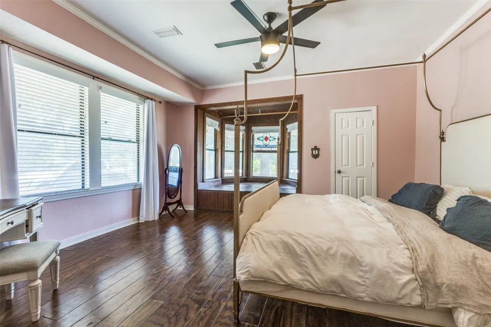 401 S 4th Street Crandall, TX 75114
