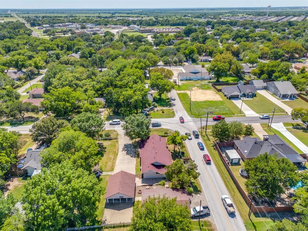 401 S 4th Street Crandall, TX 75114