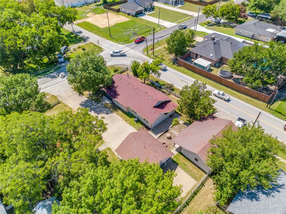 401 S 4th Street Crandall, TX 75114