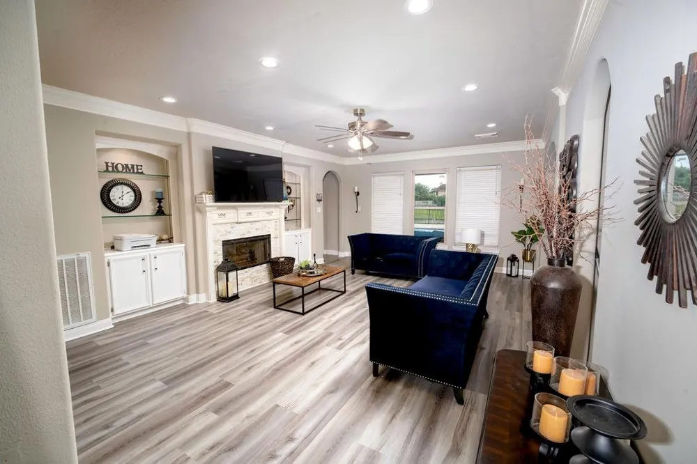 2006 Pebble Lane Friendswood, TX 77546