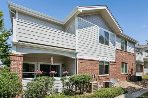 10336 W 55th Place #101
