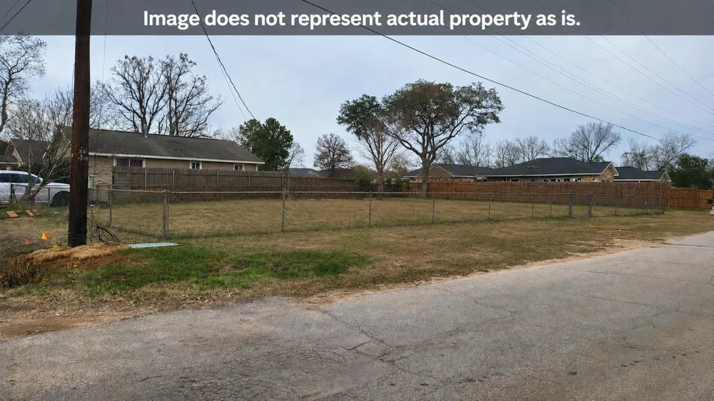 206 1st Street Willis, TX 77378