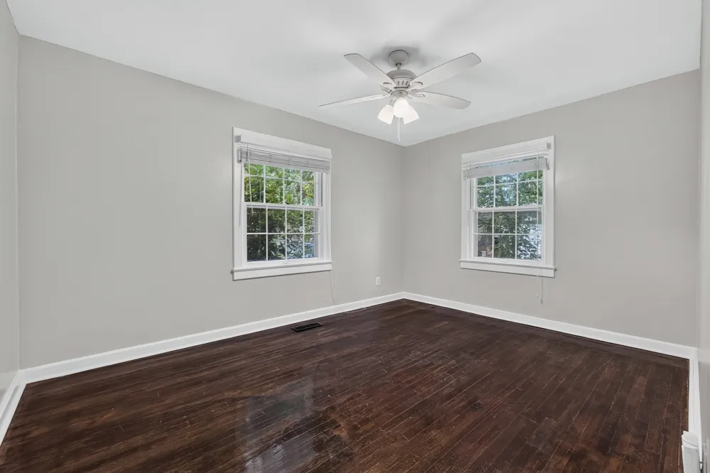 907 Woodland Ct Manchester, TN 37355