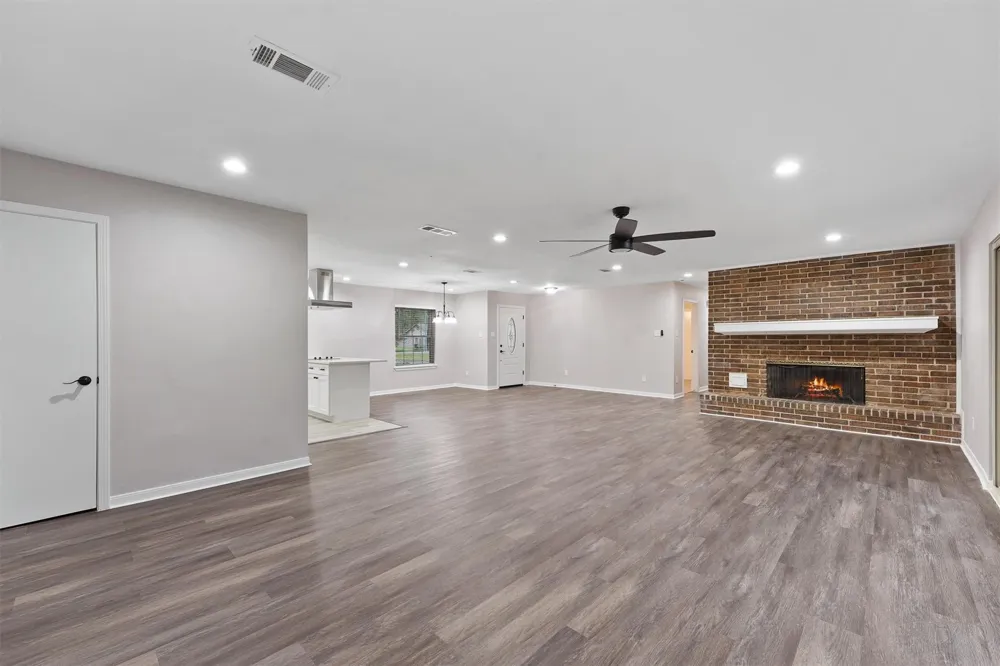 714 Golden Bear Lane Kingwood, TX 77339