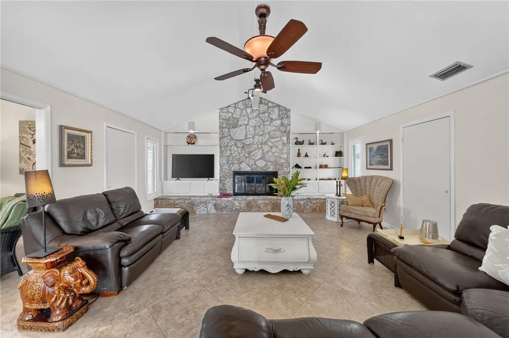 6818 Sahara Drive Corpus Christi, TX 78412