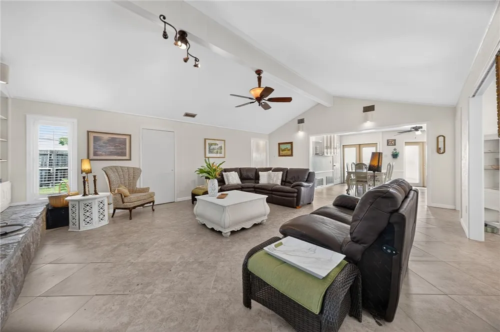 6818 Sahara Drive Corpus Christi, TX 78412
