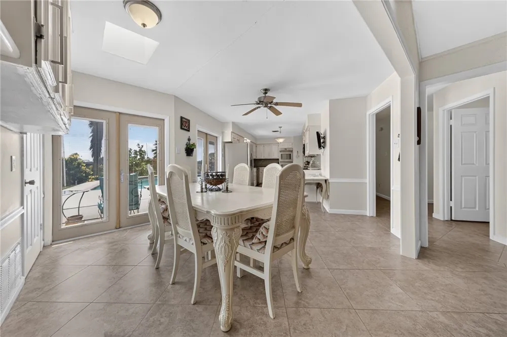 6818 Sahara Drive Corpus Christi, TX 78412