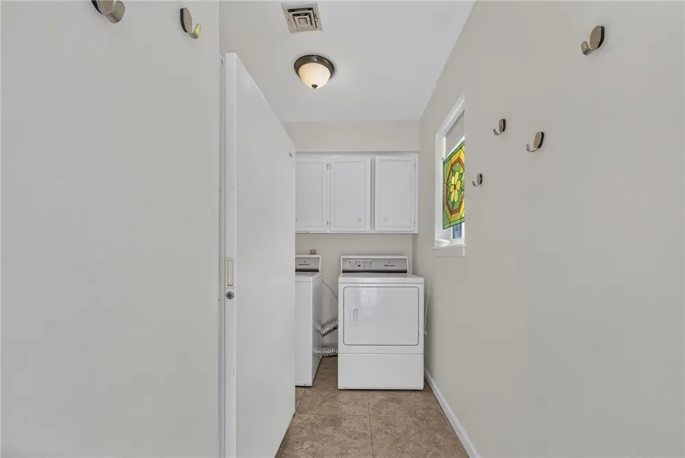 6818 Sahara Drive Corpus Christi, TX 78412
