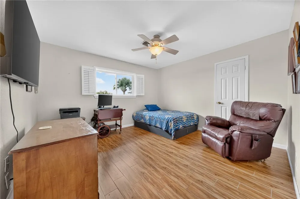 6818 Sahara Drive Corpus Christi, TX 78412