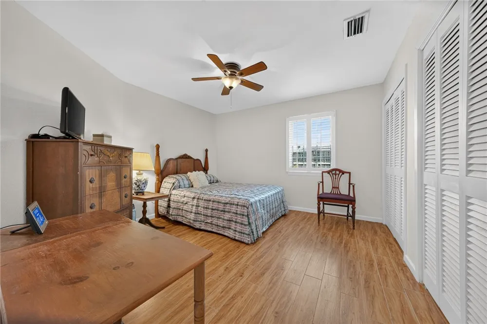 6818 Sahara Drive Corpus Christi, TX 78412