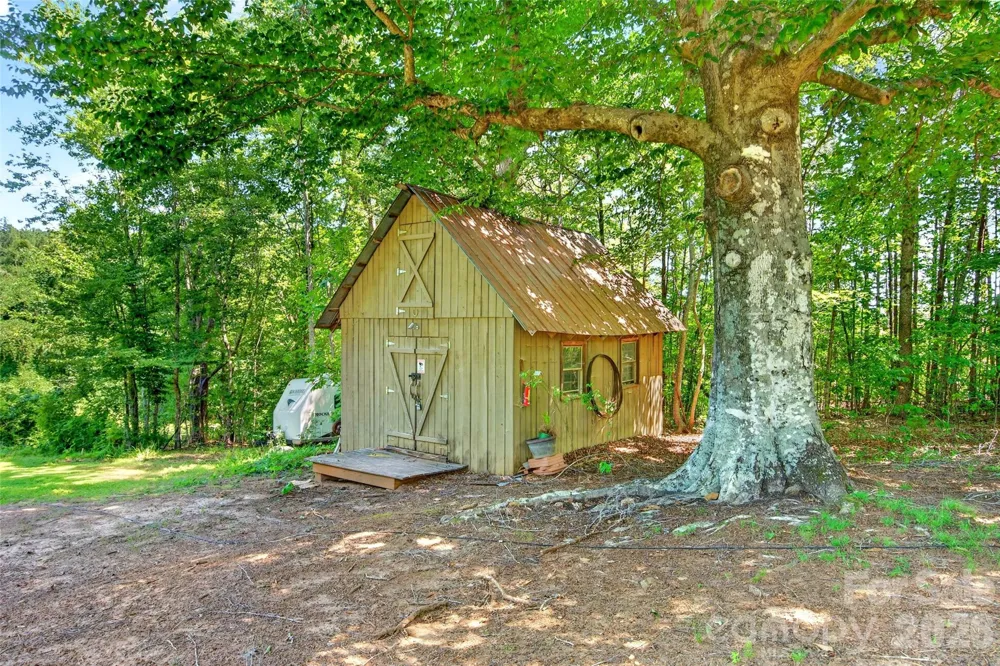 929 Camp Creek Road Union Mills, NC 28167