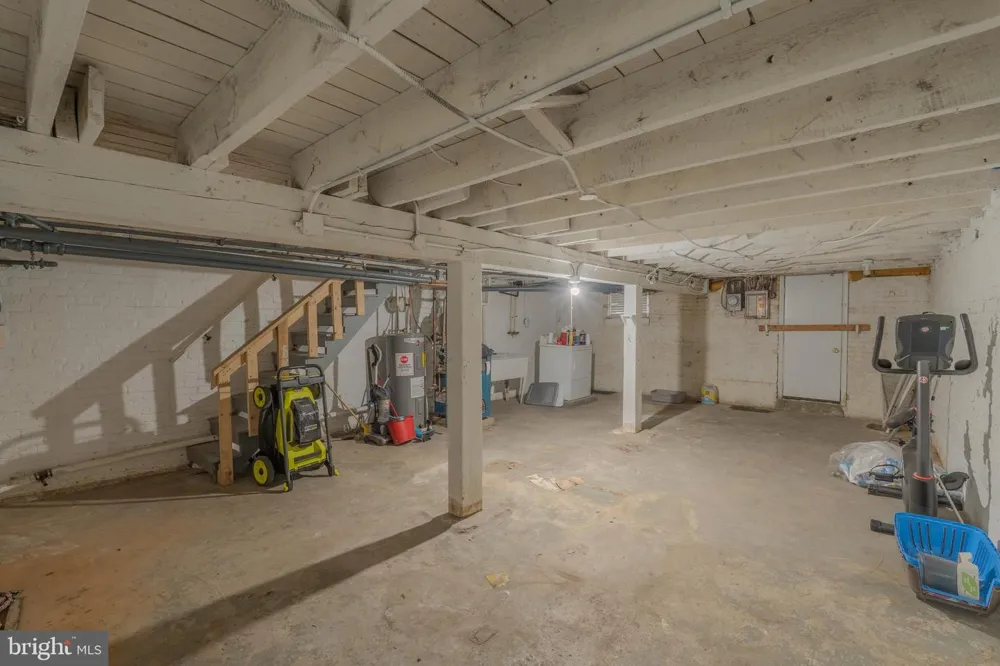 4909 LITCHFIELD AVENUE Baltimore, MD 21215