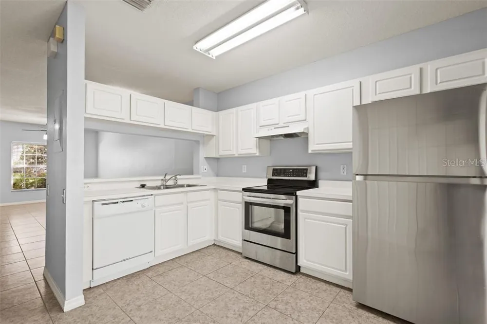 2369 LAKE WOODBERRY CIRCLE Brandon, FL 33510