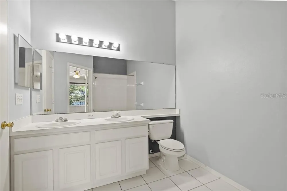2369 LAKE WOODBERRY CIRCLE Brandon, FL 33510