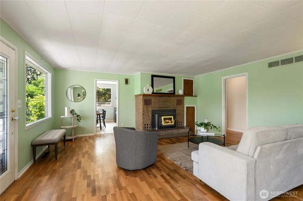 20509 State Highway 305 NE Poulsbo, WA 98370