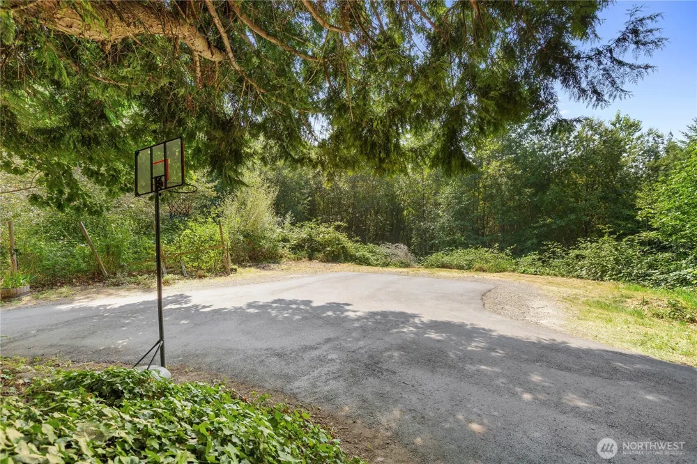 20509 State Highway 305 NE Poulsbo, WA 98370