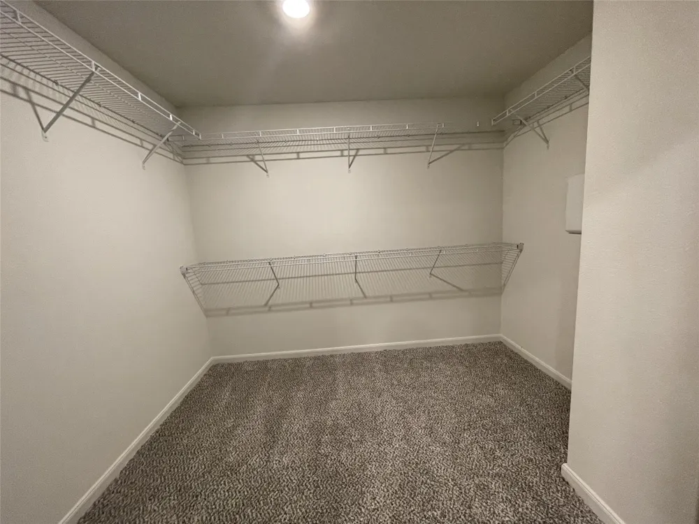 2103 Hialeah Drive Seagoville, TX 75159