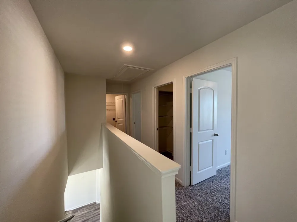 2103 Hialeah Drive Seagoville, TX 75159