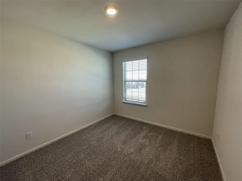 2103 Hialeah Drive Seagoville, TX 75159