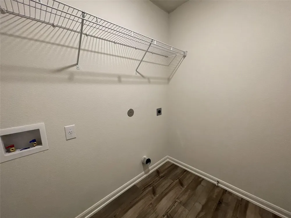 2103 Hialeah Drive Seagoville, TX 75159
