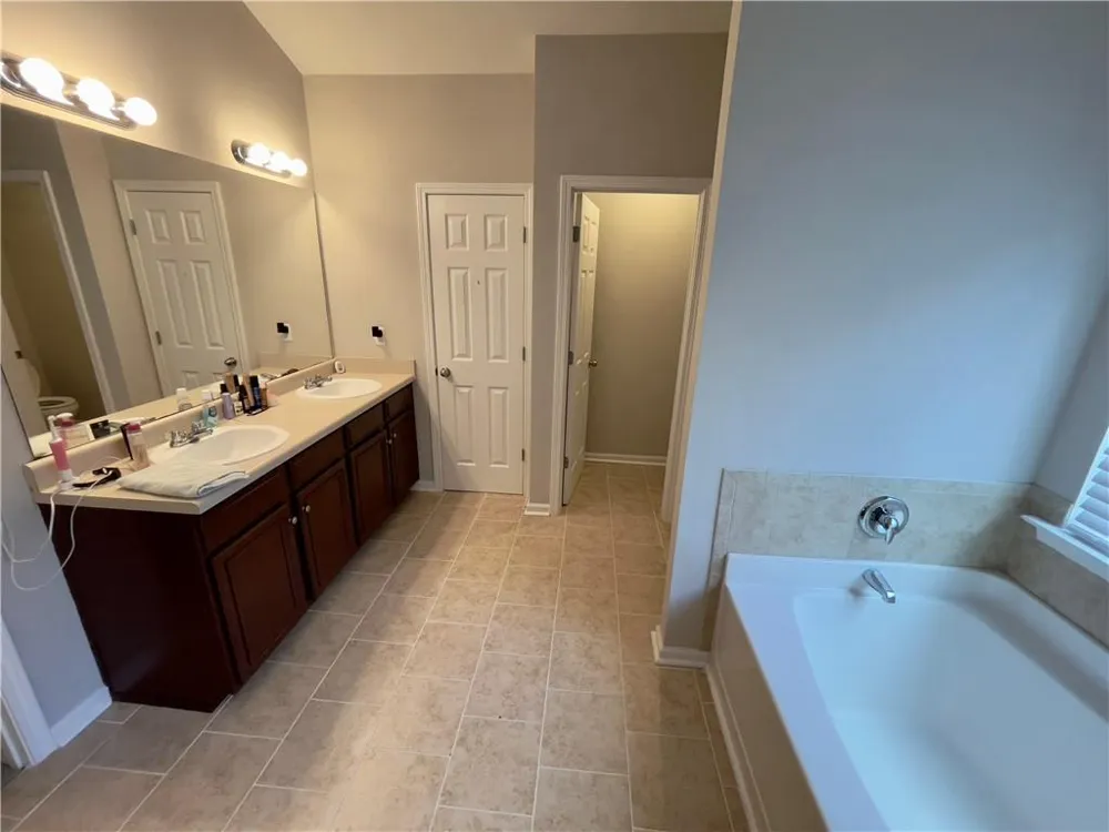 131 Birch Street Hiram, GA 30141