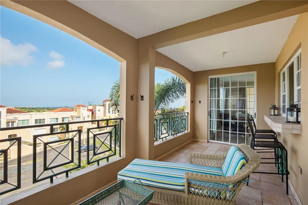 1 COSTA DORADA #B303 Rio Grande, PR 00745