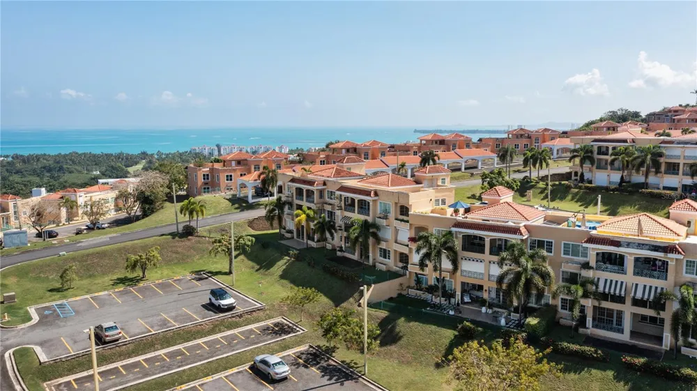 1 COSTA DORADA #B303 Rio Grande, PR 00745