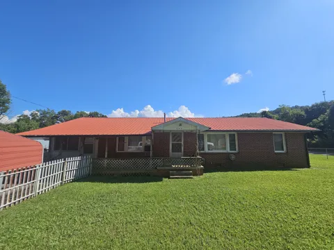 299 Mountain St
