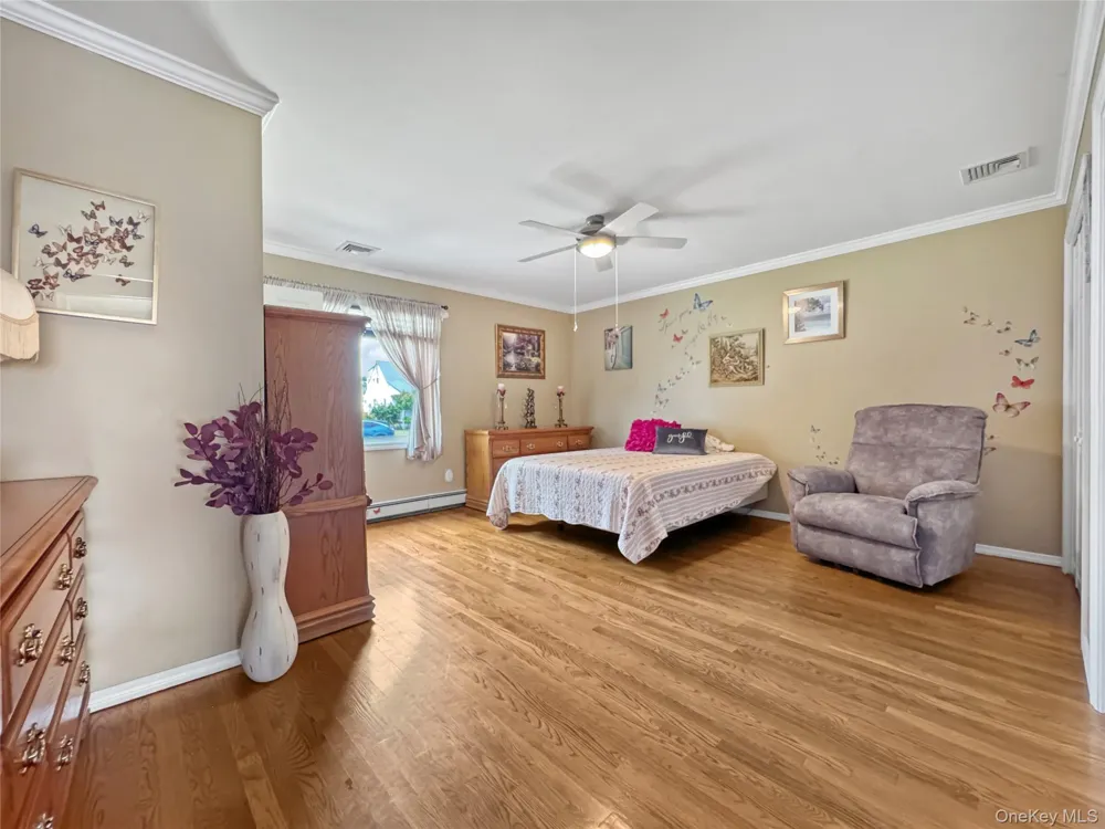 2810 Charles Road Wantagh, NY 11793