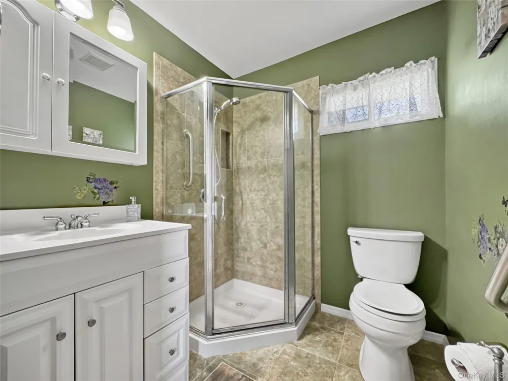 2810 Charles Road Wantagh, NY 11793