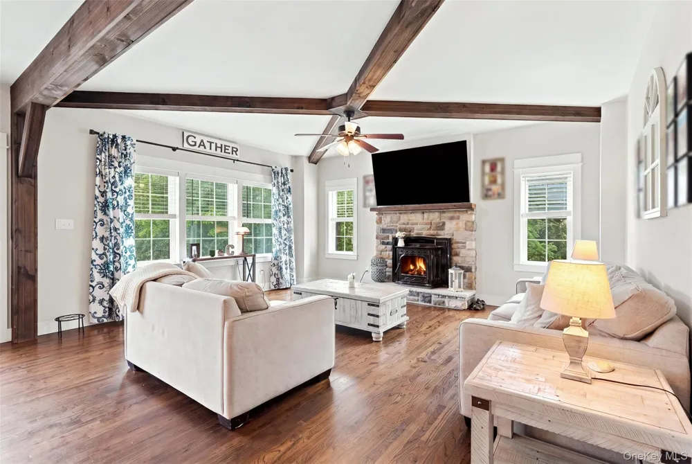 158 Reiss Road Middletown, NY 10940
