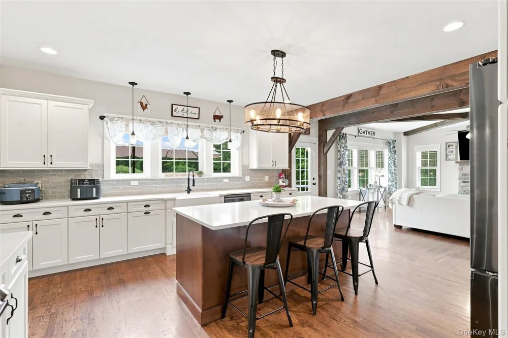 158 Reiss Road Middletown, NY 10940