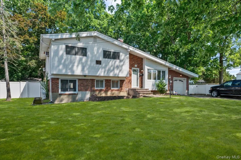 369 Central Avenue Deer Park, NY 11729