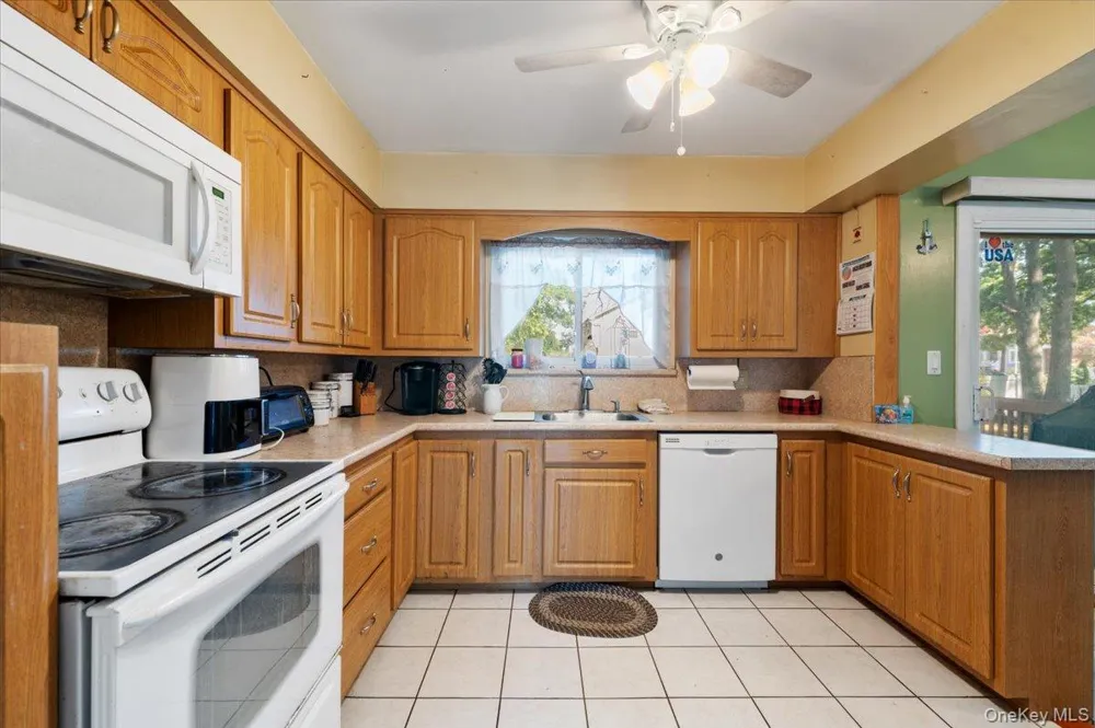 369 Central Avenue Deer Park, NY 11729