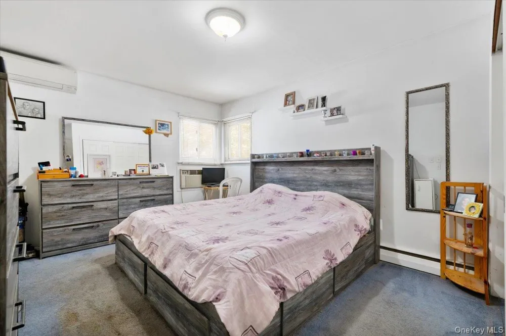 369 Central Avenue Deer Park, NY 11729
