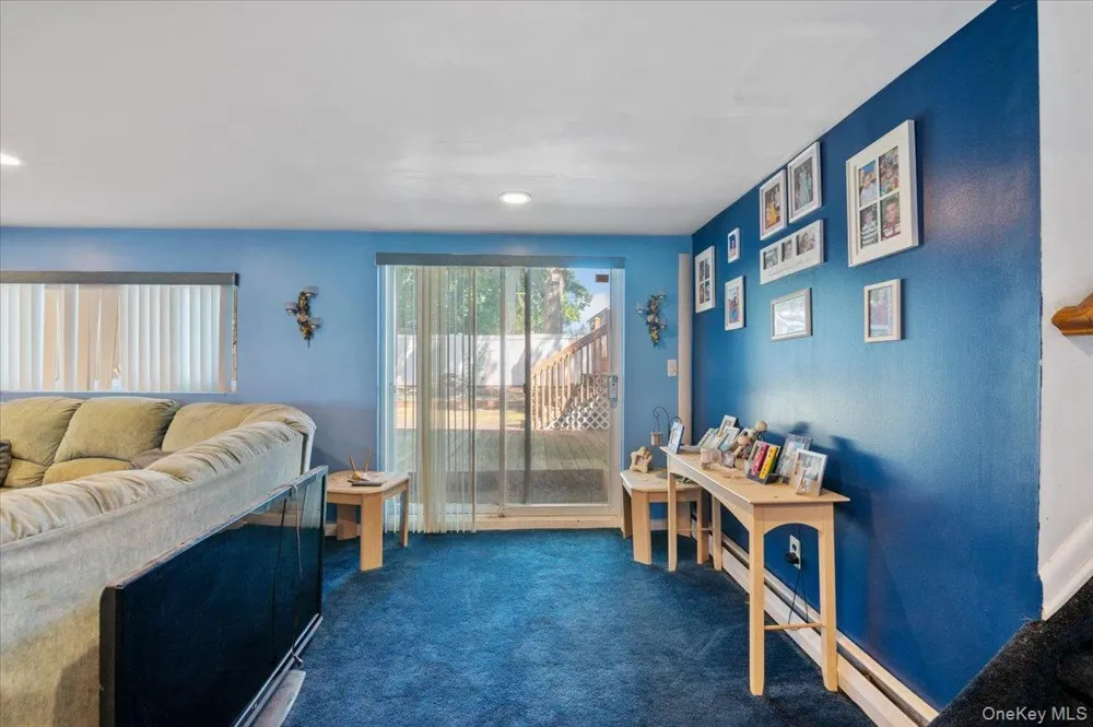 369 Central Avenue Deer Park, NY 11729