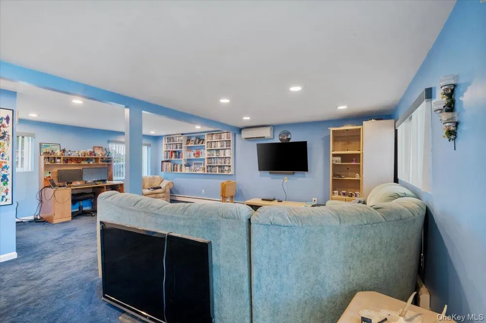 369 Central Avenue Deer Park, NY 11729