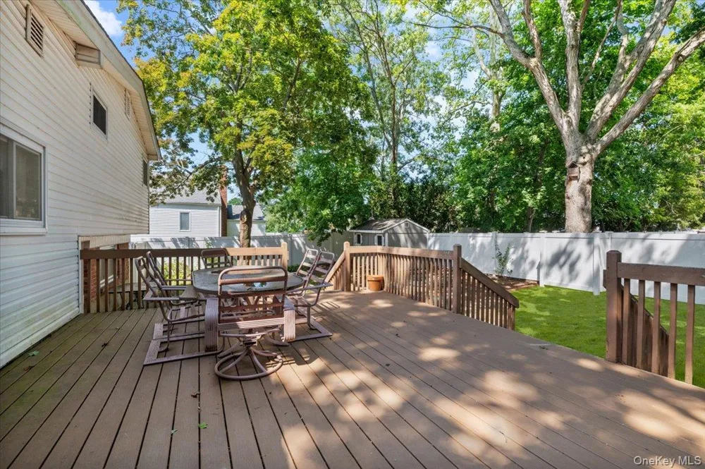 369 Central Avenue Deer Park, NY 11729